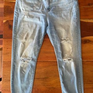 Judy Blue Distressed Light Blue‎ Women's Jeans 1X
